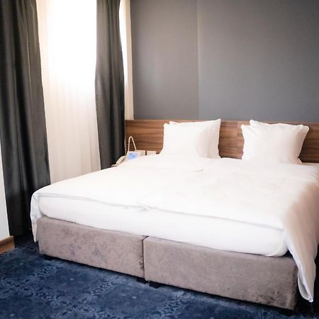 Olivia Rooms Belgrado Esterno foto