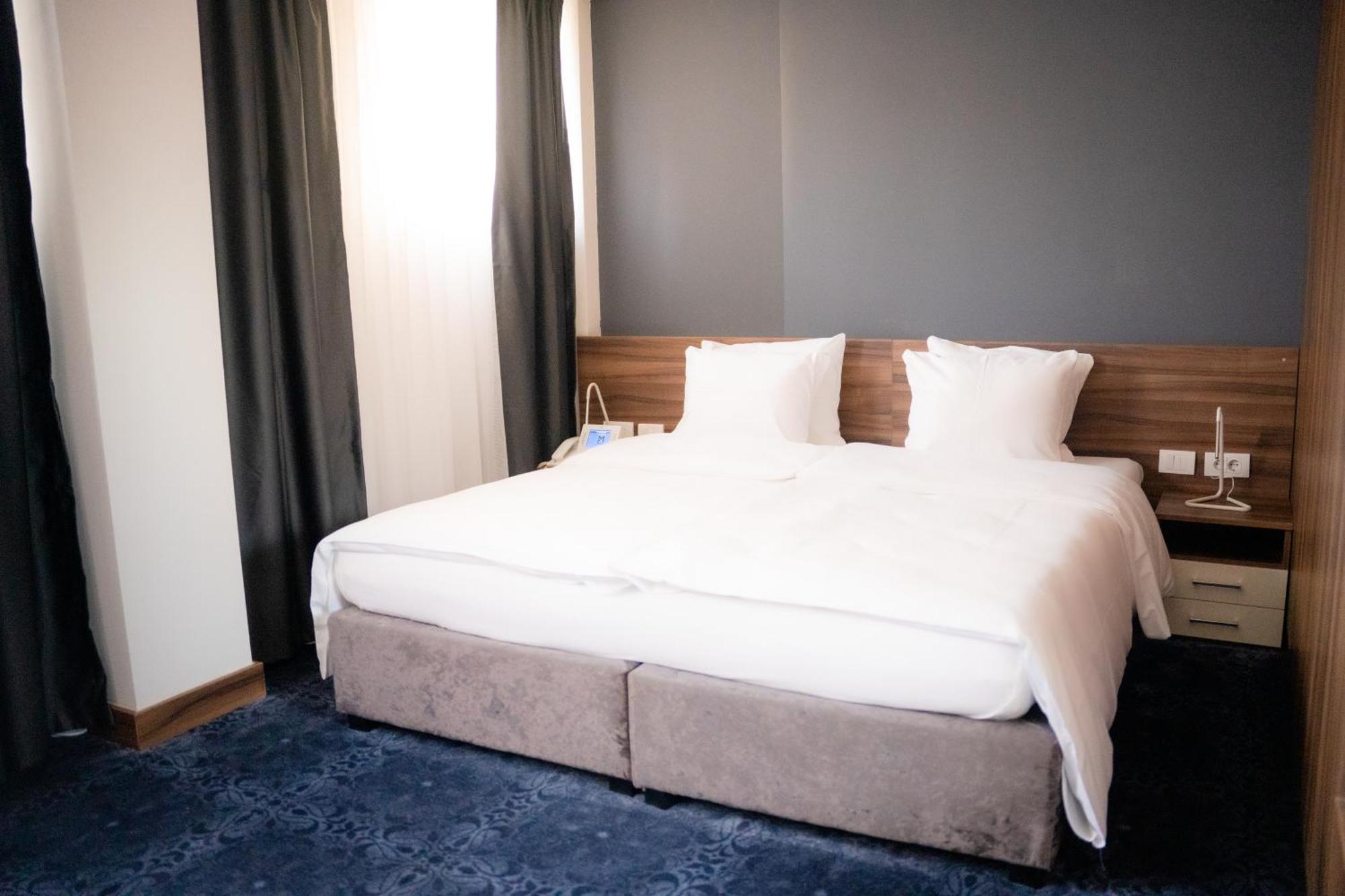 Olivia Rooms Belgrado Esterno foto