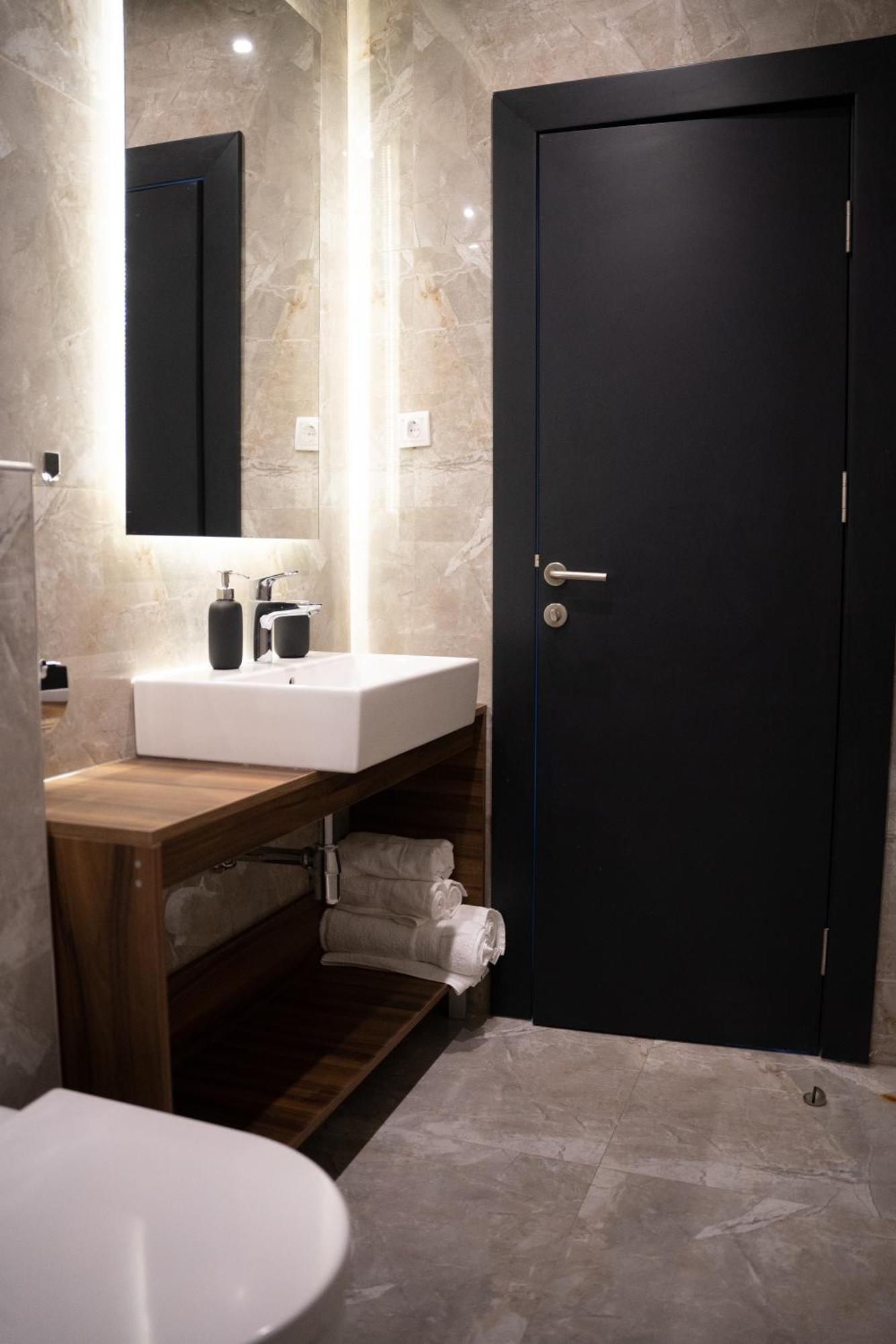 Olivia Rooms Belgrado Esterno foto
