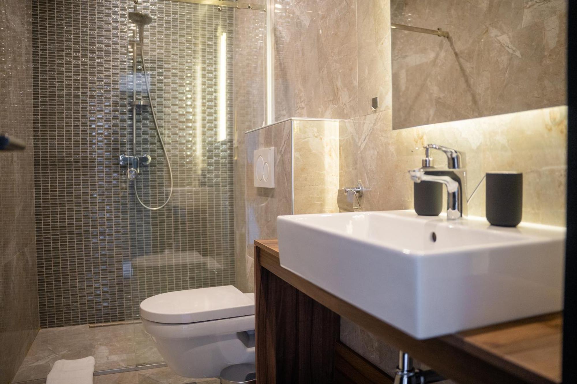 Olivia Rooms Belgrado Esterno foto